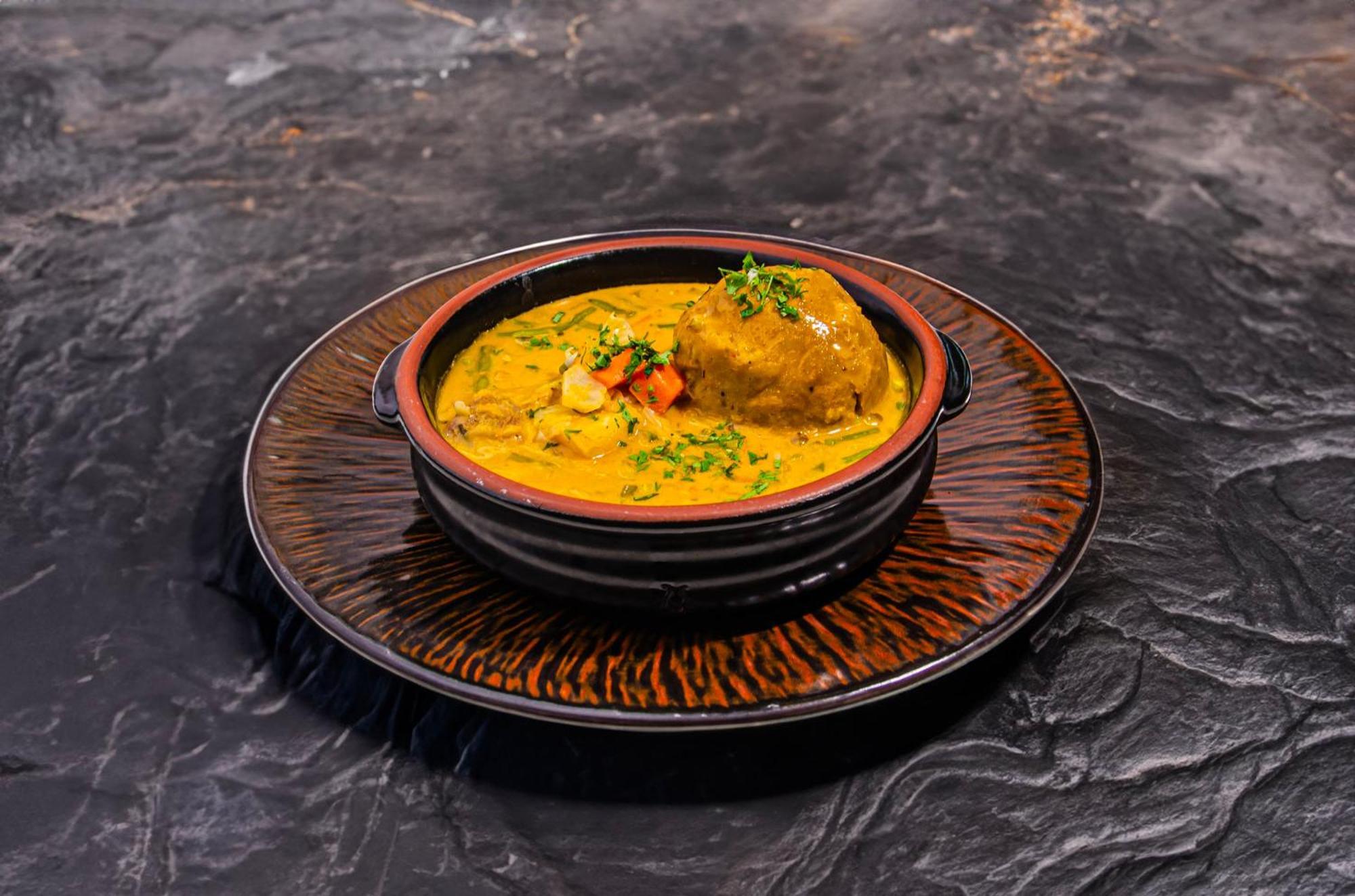 Holiday Inn Guayaquil Airport By Ihg Kültér fotó A bowl of kofta curry